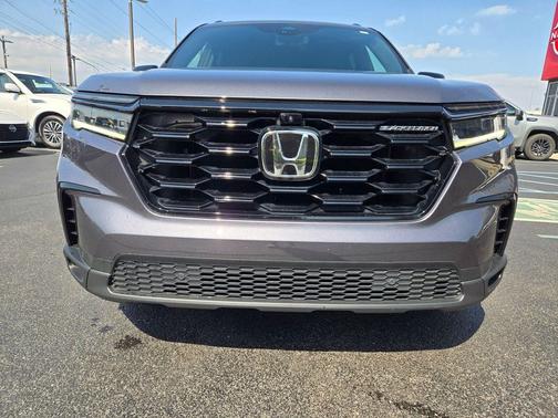 Gray 2025 Honda Pilot Black Edition
