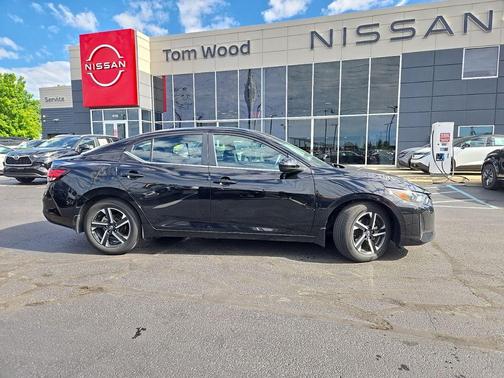 Super Black 2025 Nissan Sentra SV
