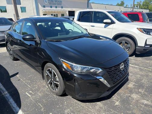 Super Black 2025 Nissan Sentra SV