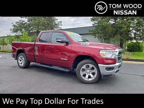 Delmonico Red Pearlcoat 2022 RAM 1500 Big Horn/Lone Star