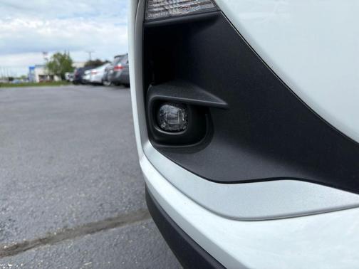 Summit White 2020 Buick Encore GX Preferred