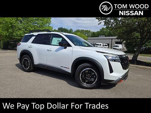 Everest White Pearl Tricoat 2026 Nissan Pathfinder Rock Creek