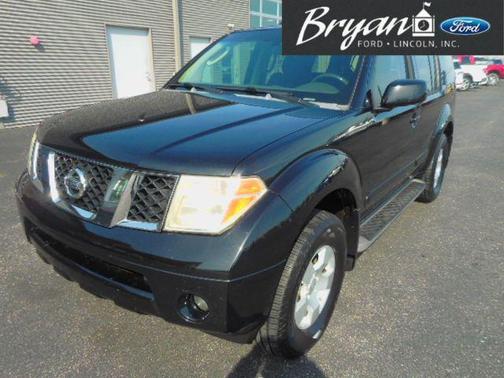 2006 Nissan Pathfinder SE