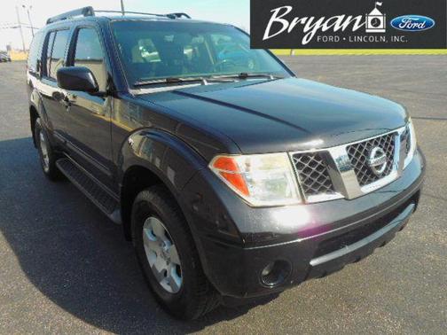 2006 Nissan Pathfinder SE