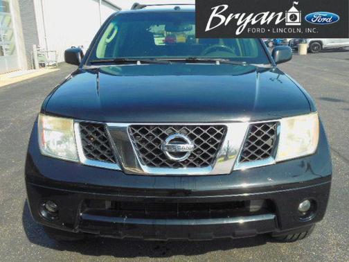 2006 Nissan Pathfinder SE