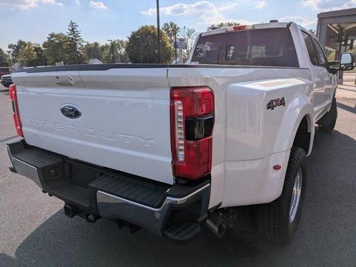 2026 Ford F-350 Lariat