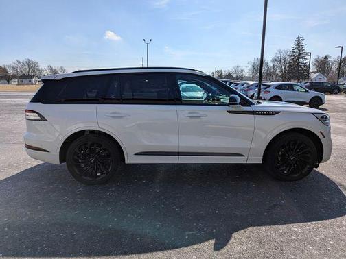 2023 Lincoln Aviator Reserve AWD