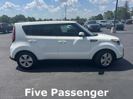 2016 Kia Soul Base