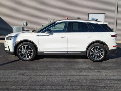 2024 Lincoln Corsair Premiere