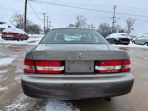 2001 Lexus ES 300 Base