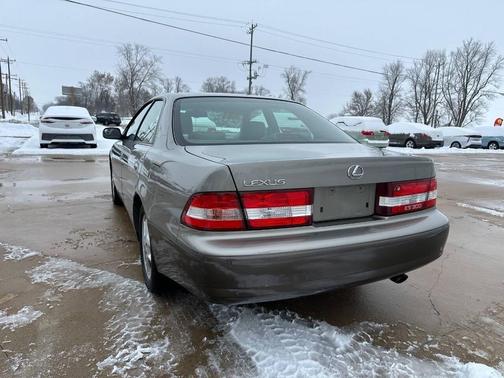 2001 Lexus ES 300 Base