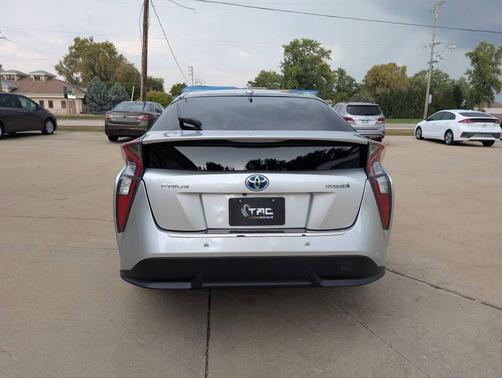 2017 Toyota Prius Four Touring