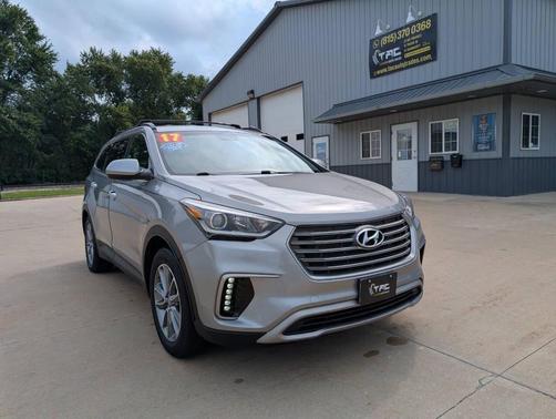 2017 Hyundai SANTA FE SE