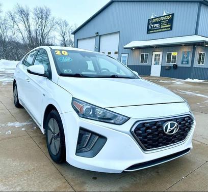 2020 Hyundai IONIQ Hybrid SE