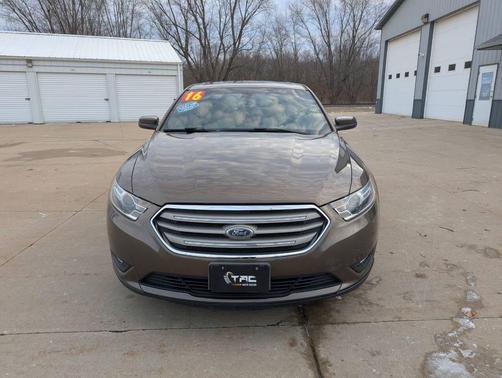 2016 Ford Taurus SEL