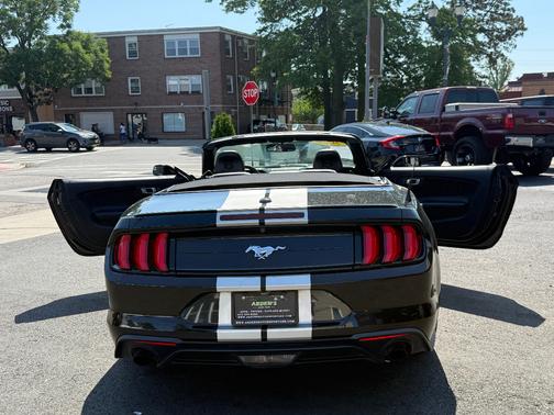 2020 Ford Mustang