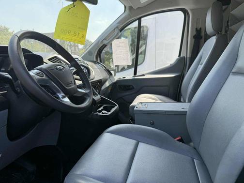 2018 Ford Transit-250 