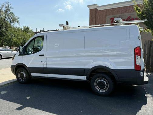 2018 Ford Transit-250 
