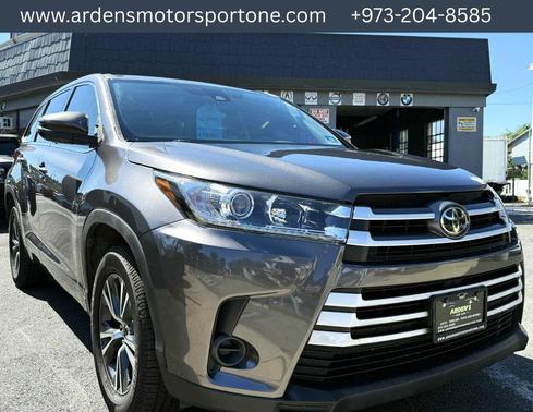 2017 Toyota Highlander LE