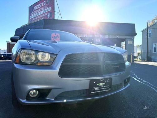 2013 Dodge Charger SE