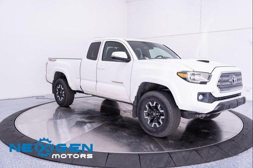 2017 Toyota Tacoma TRD Sport