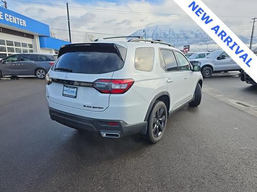 2025 Honda Pilot Black Edition