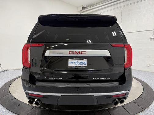 2022 GMC Yukon XL Denali