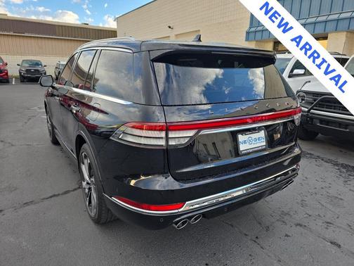 2022 Lincoln Aviator Black Label AWD