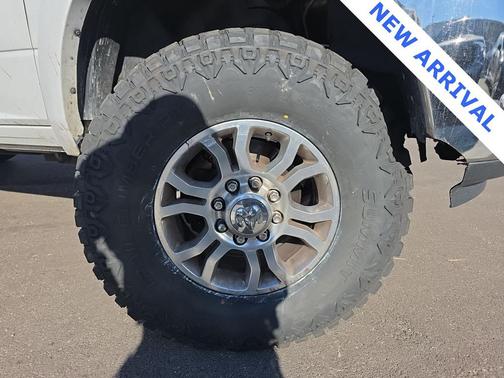 2018 RAM 3500 Laramie Crew Cab 4x4 6'4' Box