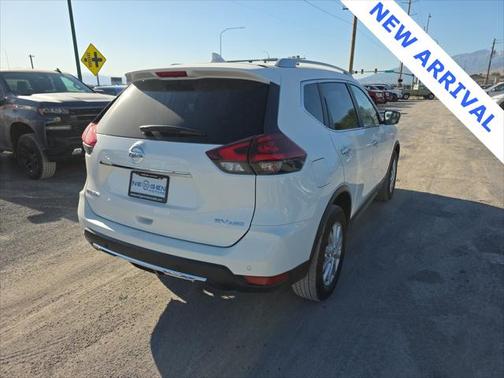 2020 Nissan Rogue SV