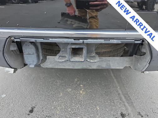 2023 GMC Yukon XL 4WD AT4