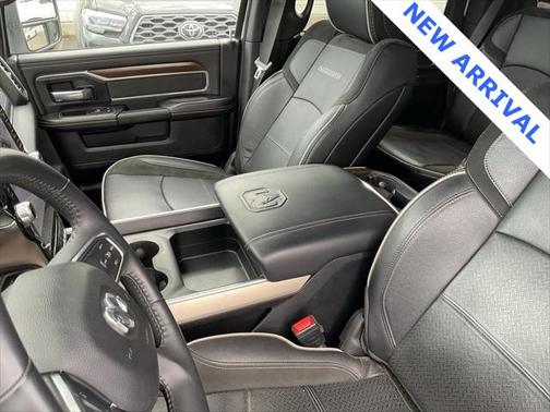 2023 RAM 2500 Laramie Crew Cab 4x4 6'4' Box
