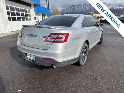 2019 Ford Taurus SHO