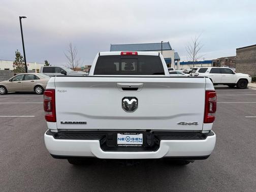 2023 RAM 2500 Laramie Crew Cab 4x4 6'4' Box