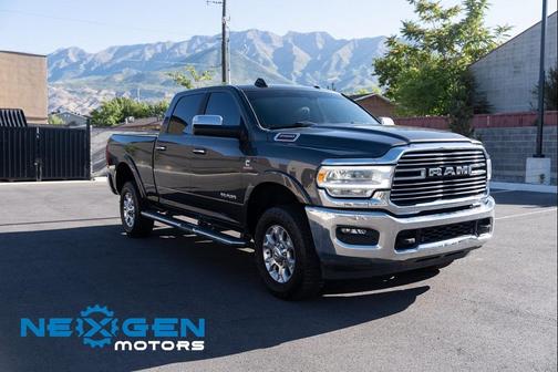 2022 RAM 2500 Laramie Crew Cab 4x4 6'4' Box