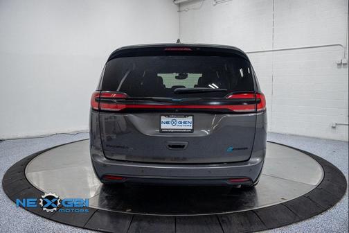 2021 Chrysler Pacifica Hybrid Limited