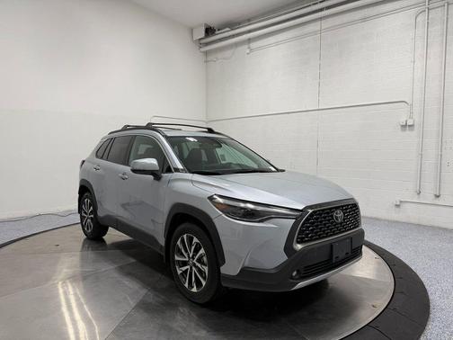 2024 Toyota Corolla Cross XLE