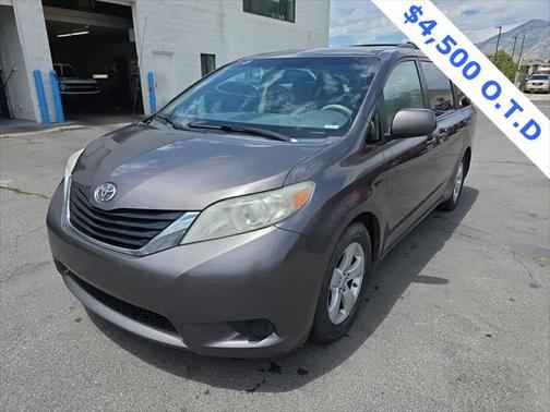 2012 Toyota Sienna LE
