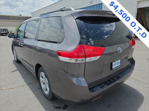 2012 Toyota Sienna LE