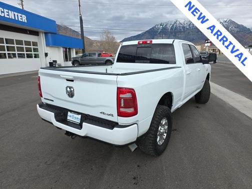 2023 RAM 2500 Laramie Crew Cab 4x4 6'4' Box