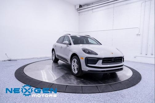 2024 Porsche Macan T