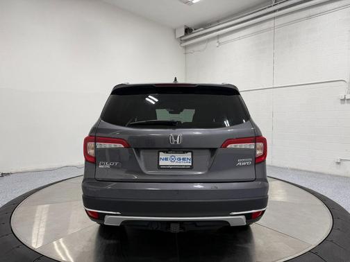 2020 Honda Pilot Touring 8-Passenger