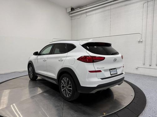 2021 Hyundai TUCSON SEL