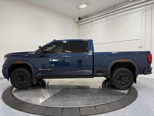 2023 GMC Sierra 2500 AT4