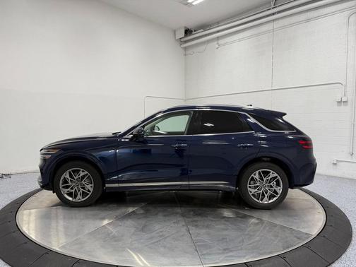 2023 Genesis GV70 2.5T AWD