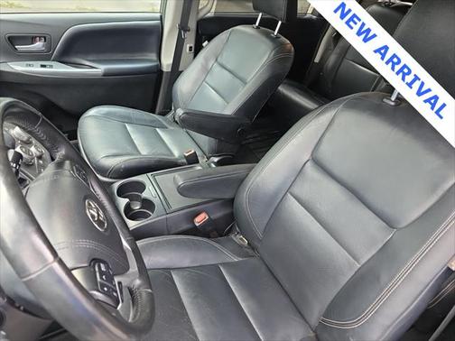 2019 Toyota Sienna SE