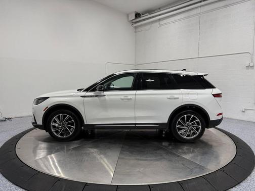 2024 Lincoln Corsair Premiere