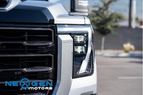 2025 GMC Sierra 2500 AT4