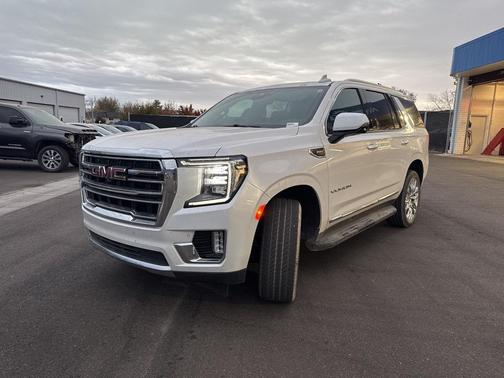 2024 GMC Yukon SLT