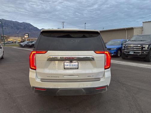 2024 GMC Yukon SLT